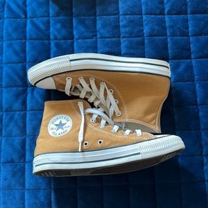 Women’s converse high tops